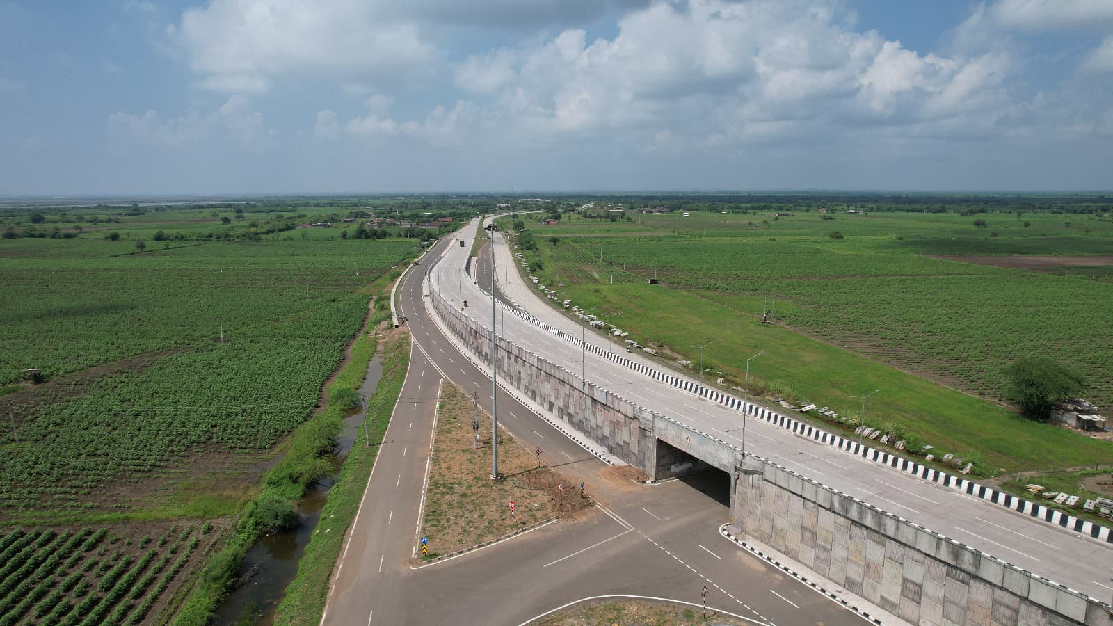 National Highways Authority of India — Construction of Four Laning of NH-8E, Mahuva–Kagavadar